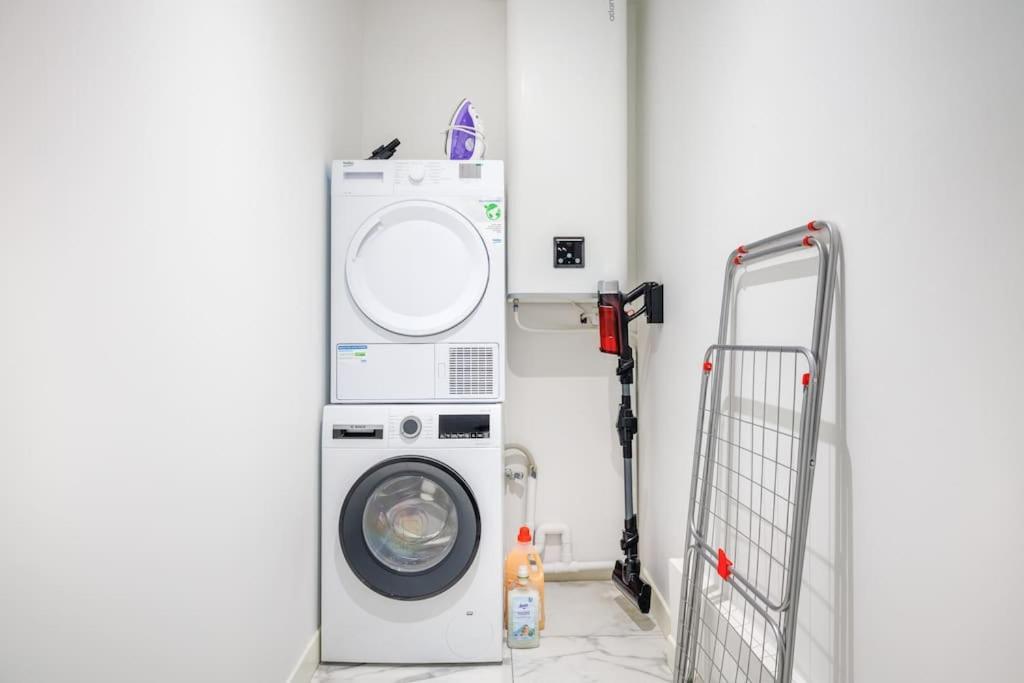 Beautiful Flat For 6 People #6 Apartman Asnières Kültér fotó